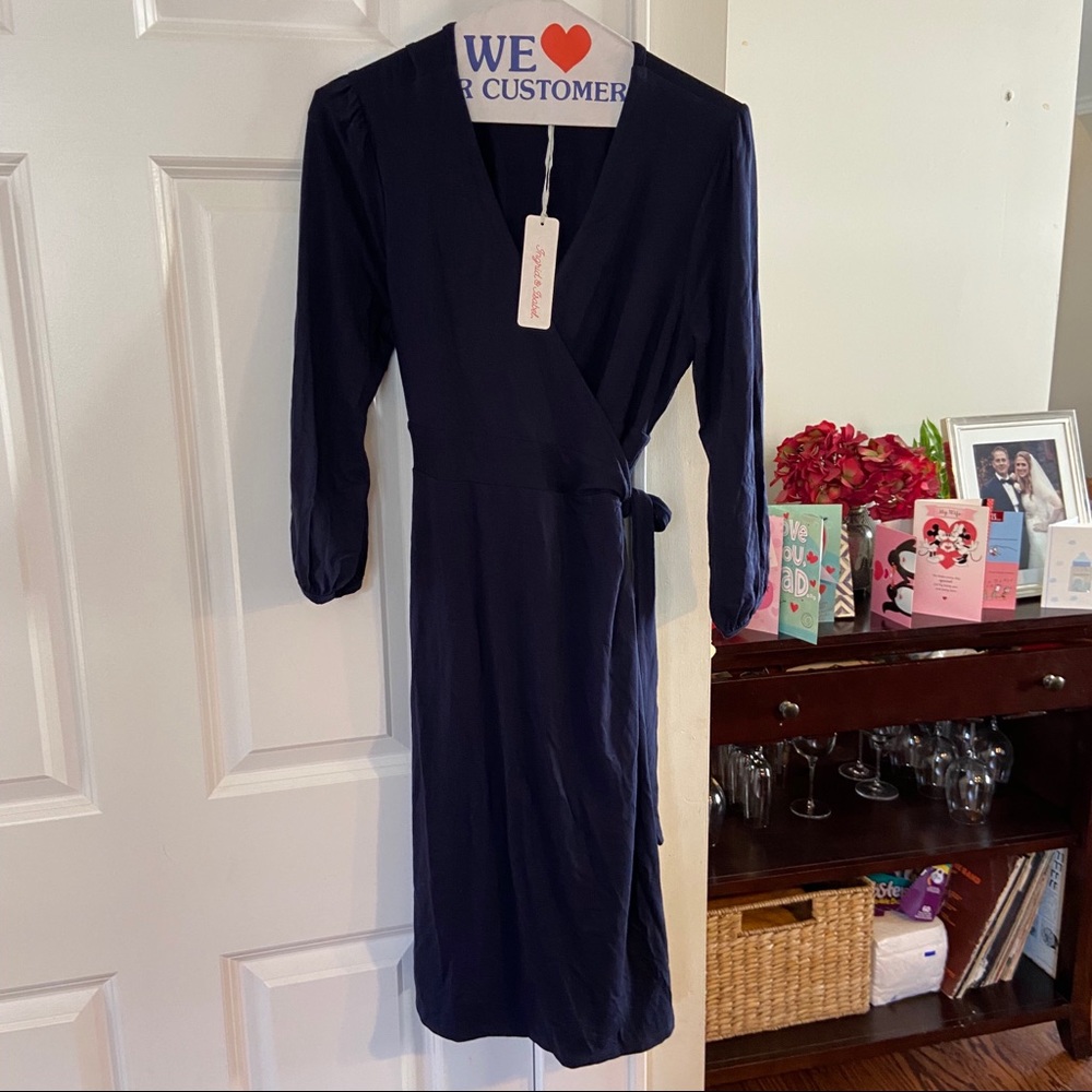 Ingrid & Isabel Maternity Wrap Dress - Medium